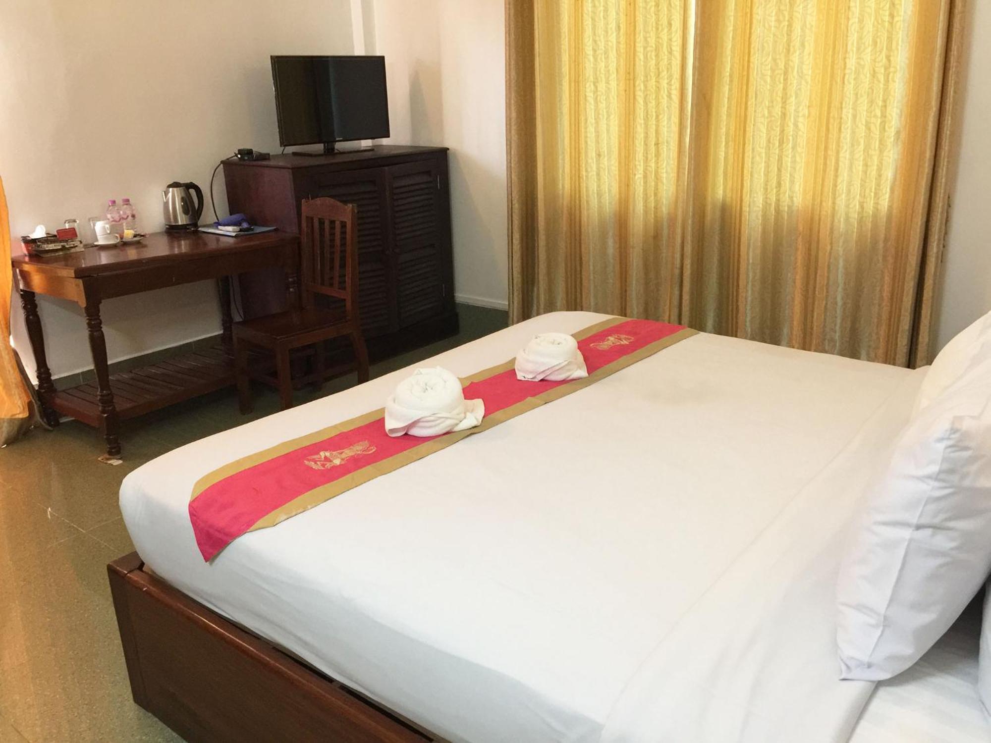 Central Night Hotel Siem Reap Room photo