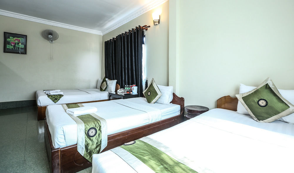 Central Night Hotel Siem Reap Exterior photo